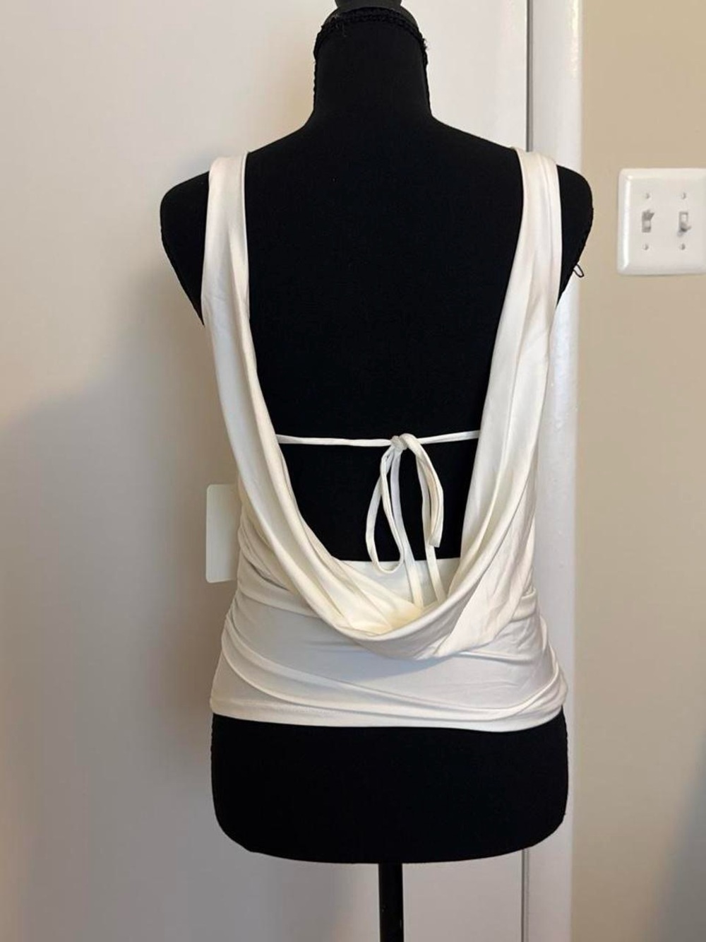 Gaze White Cowl Open Back Tie Sleeveless Top Size M NWT